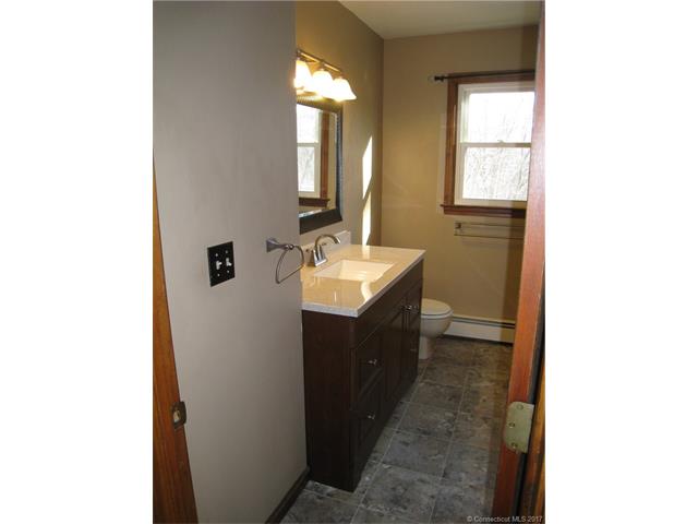57 Flatbrook Rd, E Hampton, CT 06424