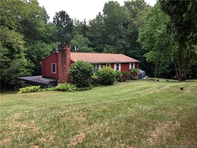 36Country Ln, E Hampton, CT 06424