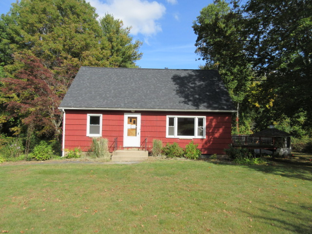 52 Haddam Neck RdEast Hampton, CT, 06424Middlesex County