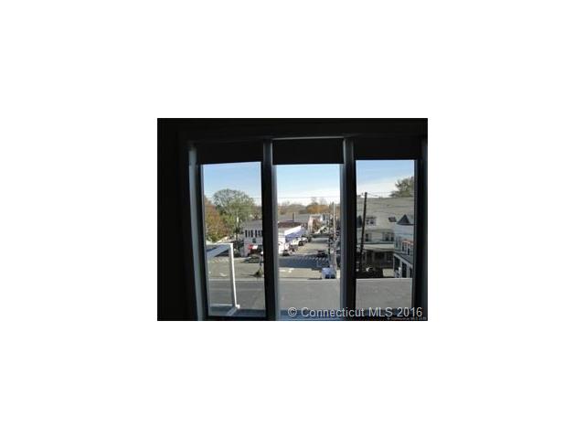 5 Essex Square, Essex, CT 06426