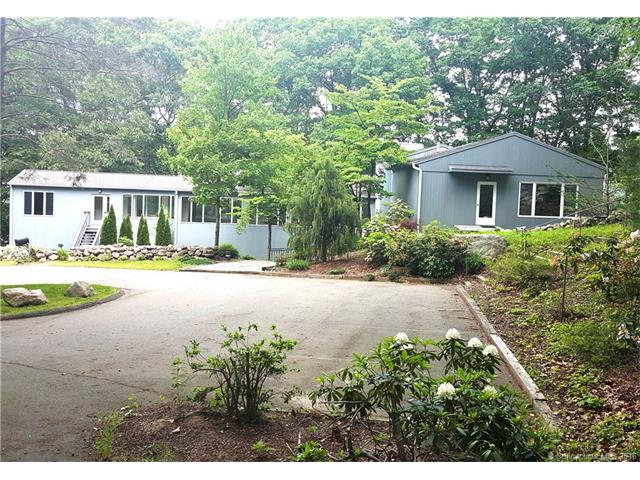 1570 Boston Post Road, Guilford, CT 06437