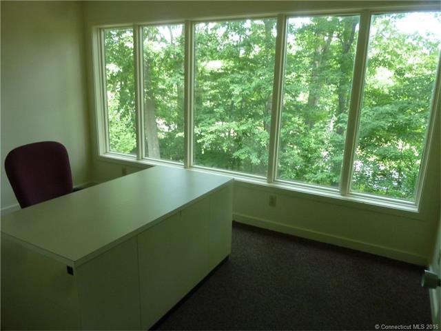 1570 Boston Post Road, Guilford, CT 06437