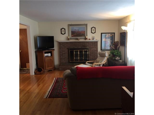475Saw Mill Rd, Guilford, CT 06437
