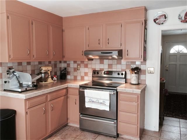 475Saw Mill Rd, Guilford, CT 06437
