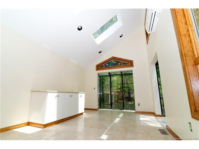 460White Birch Dr, Guilford, CT 06437