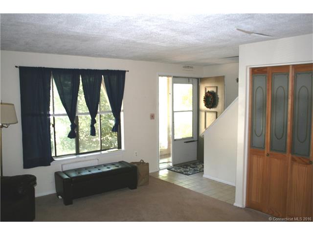 48 Quidnet Ct, Guilford, CT 06437