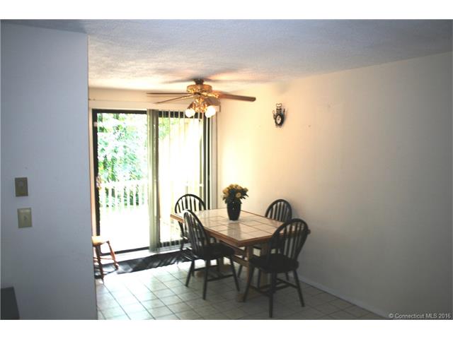 48 Quidnet Ct, Guilford, CT 06437