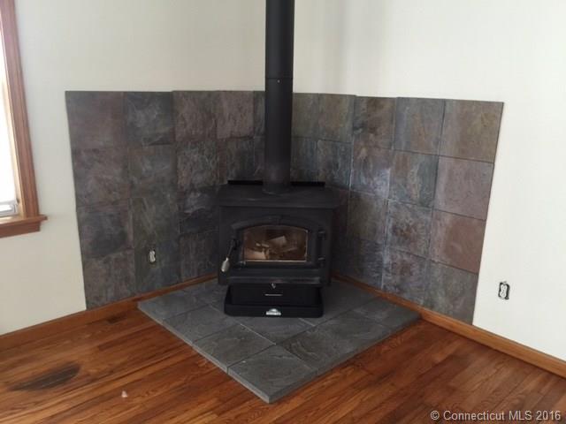 41 Shore Dr, Haddam, CT 06441