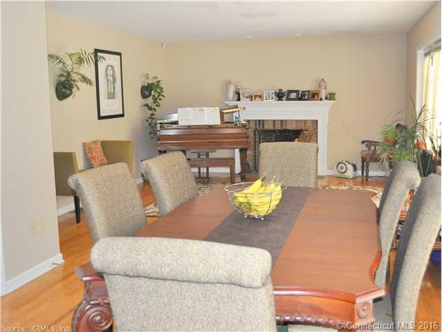 44Buttonball Ln, Madison, CT 06443