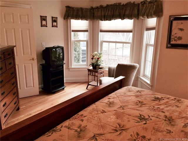 57 Harbor Ave, Madison, CT 06443