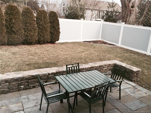 57 Harbor Ave, Madison, CT 06443
