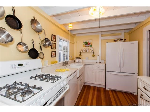67Middle Beach West Rd, Madison, CT 06443