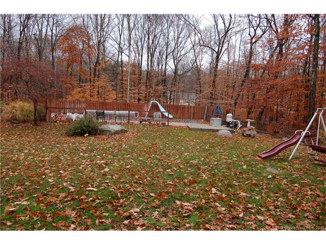724 Opening Hill Rd, Madison, CT 06443