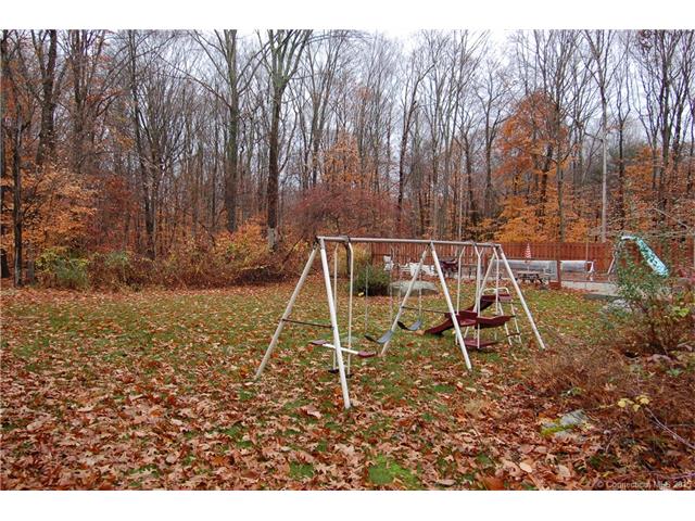 724 Opening Hill Rd, Madison, CT 06443
