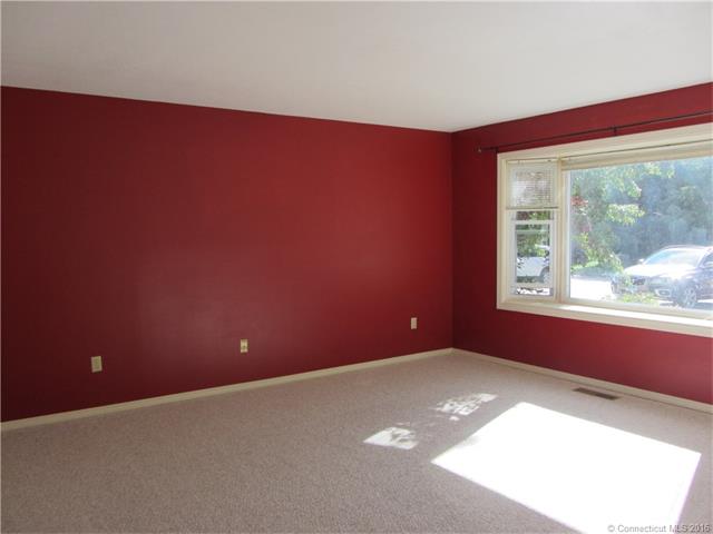 2 Mohawk Trail, Marlborough, CT 06447