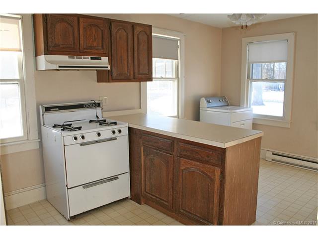 29 Lafayette Rd, Marlborough, CT 06447