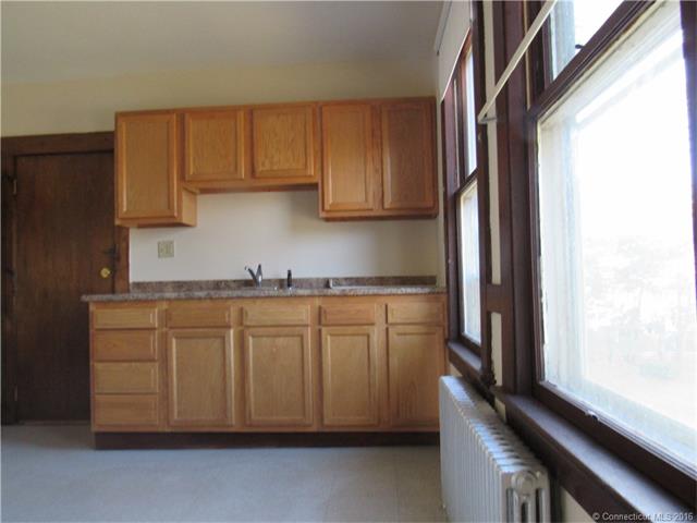 46 Park Ave, Meriden, CT 06450