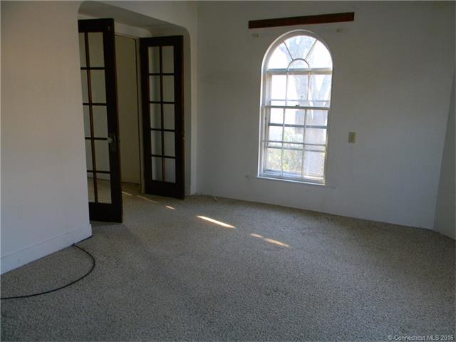 415 Broad St, Meriden, CT 06450