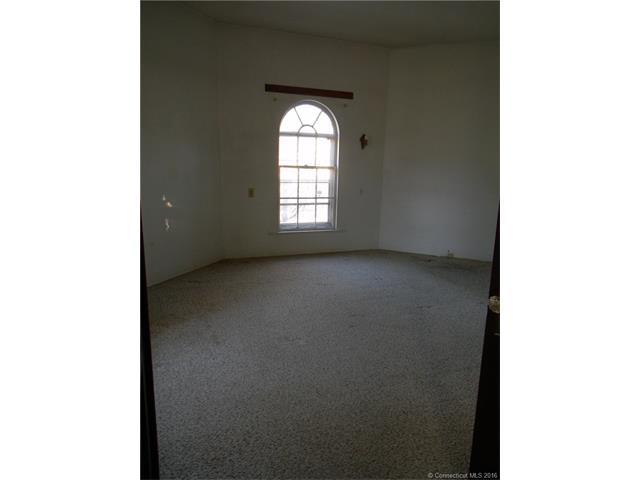 415 Broad St, Meriden, CT 06450