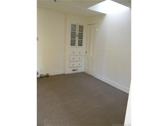 415 Broad St, Meriden, CT 06450