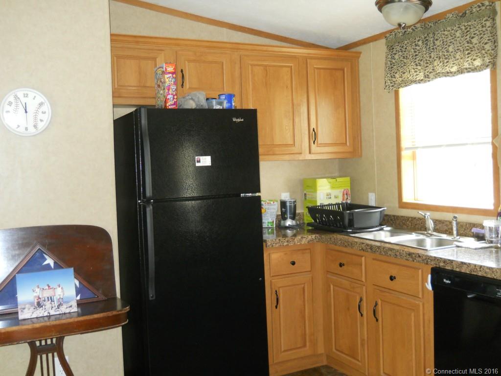 1950 N Broad St #4, Meriden, CT 06450