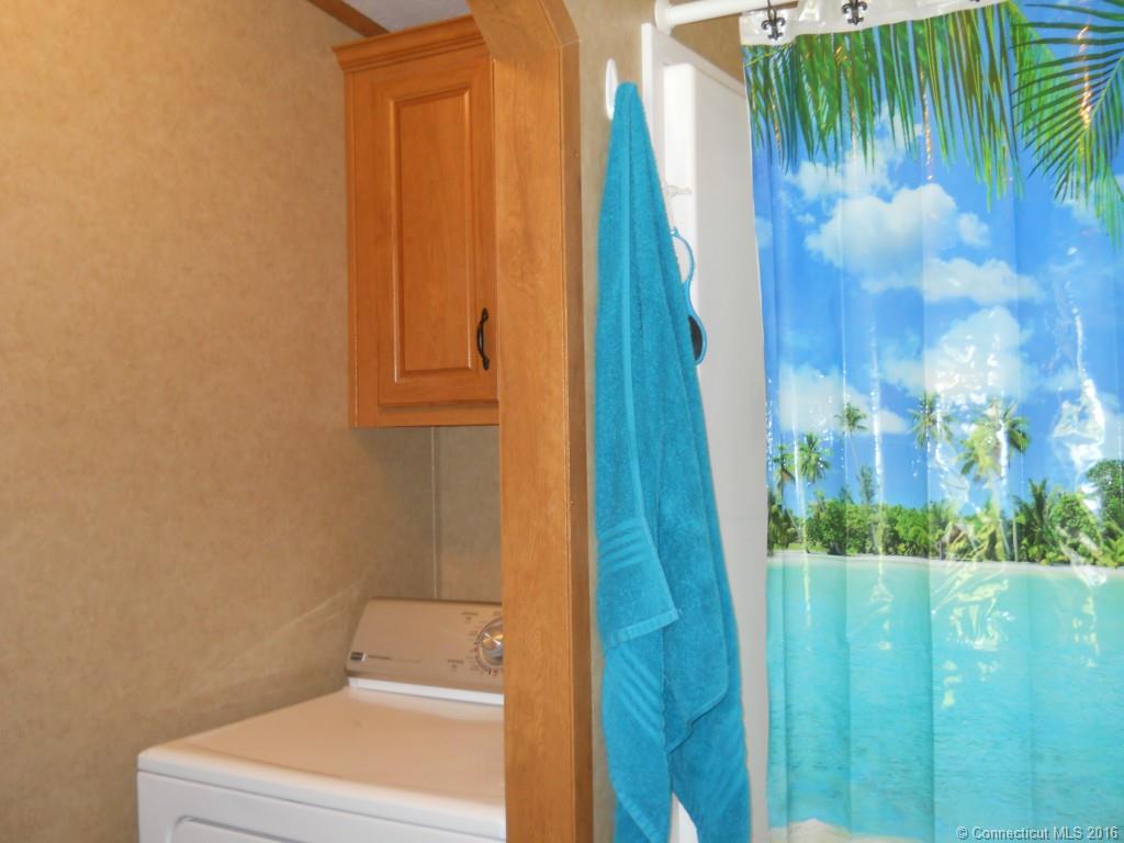 1950 N Broad St #4, Meriden, CT 06450