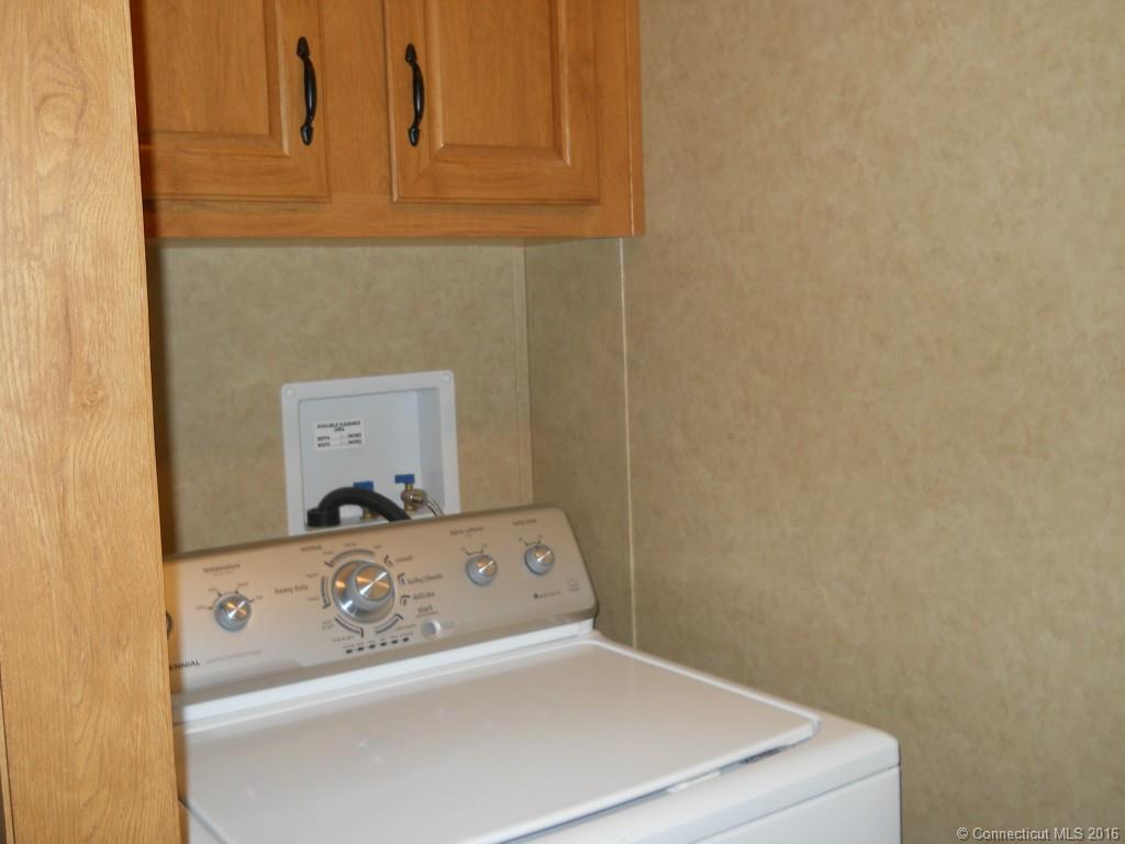 1950 N Broad St #4, Meriden, CT 06450