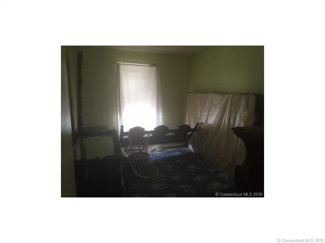 104 Veteran St, Meriden, CT 06450