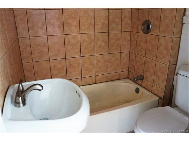 248 S Colony St, Meriden, CT 06450