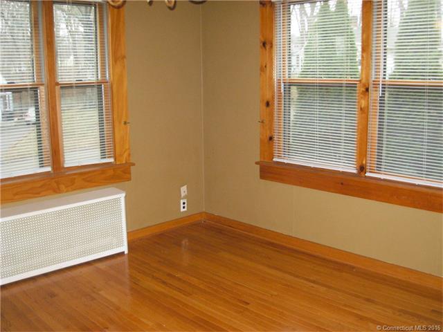 25 Welles Ter, Meriden, CT 06450
