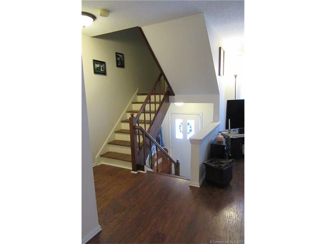 184 Gravel St, Meriden, CT 06450