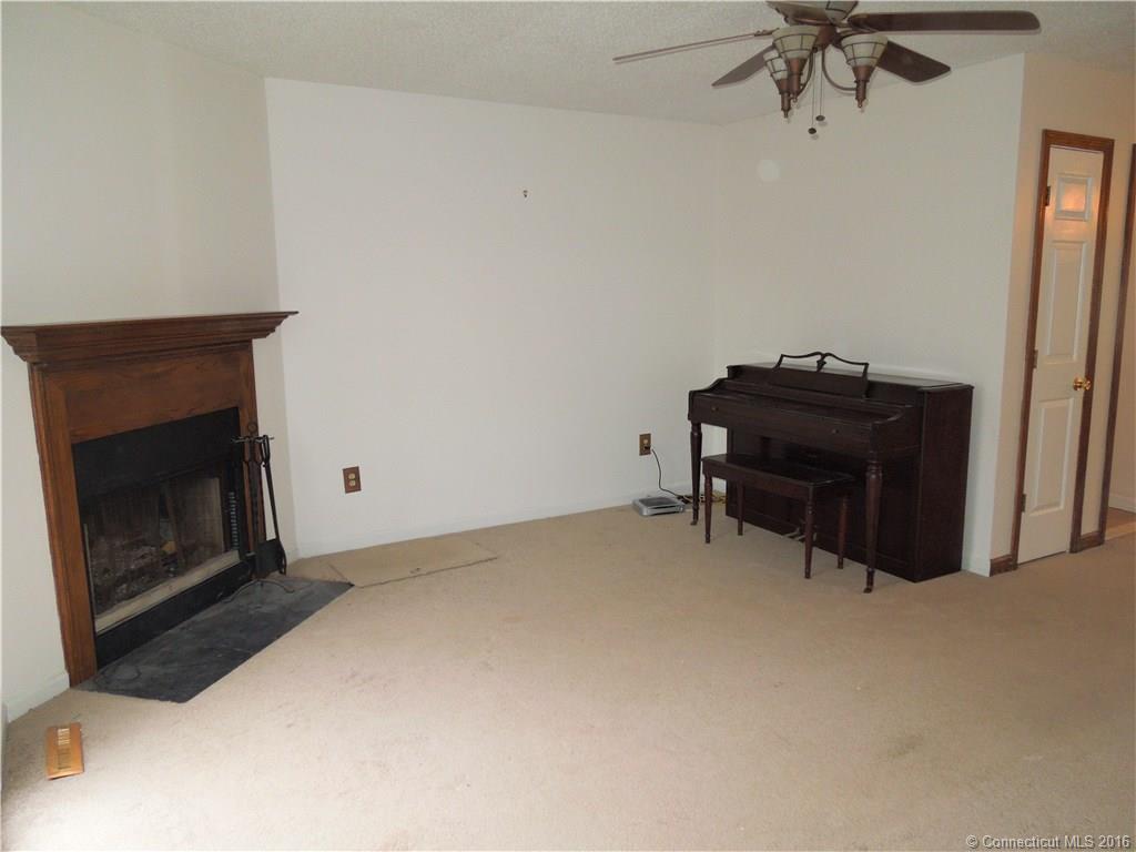 78 Woodland Ridge, Meriden, CT 06450