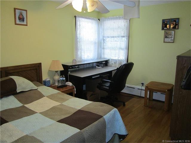 209 Murray St, Meriden, CT 06450