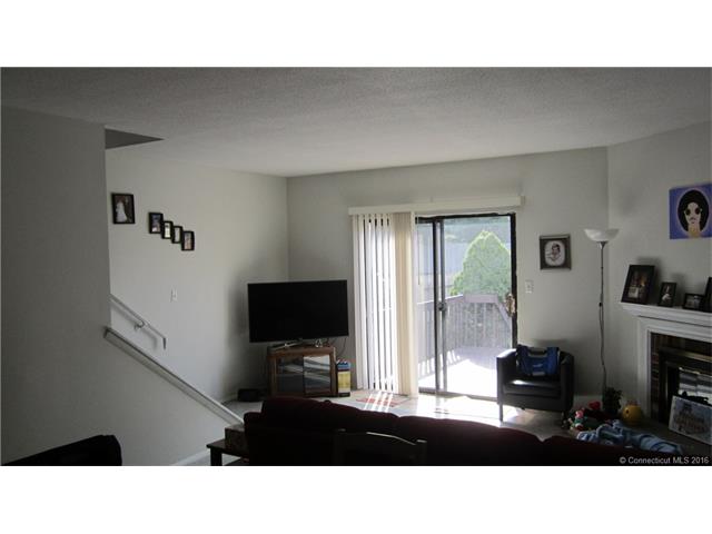 226 Sterling Village , Meriden, CT 06450