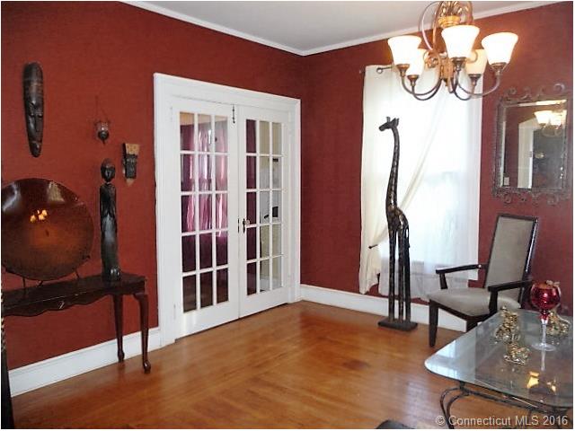 21 Hinman St, Meriden, CT 06450
