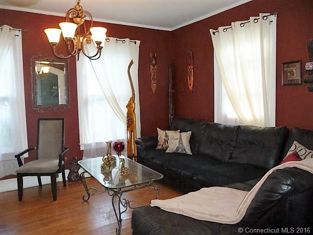 21 Hinman St, Meriden, CT 06450