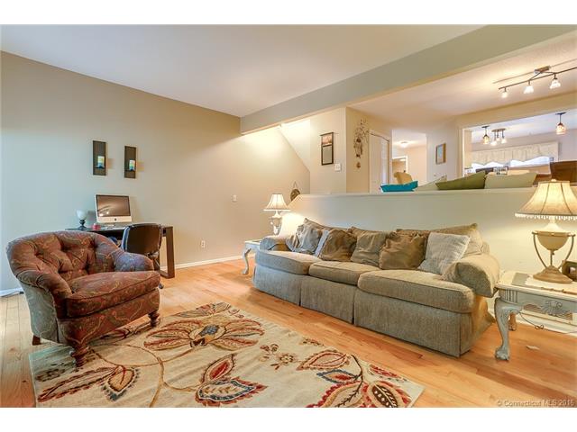 217 Natchaug Dr, Meriden, CT 06450
