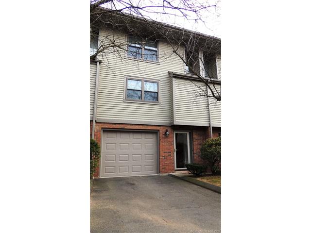 93 Metacomet Dr, Meriden, CT 06450