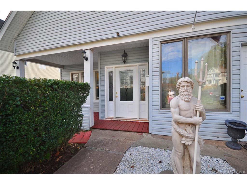 141 View St, Meriden, CT 06450