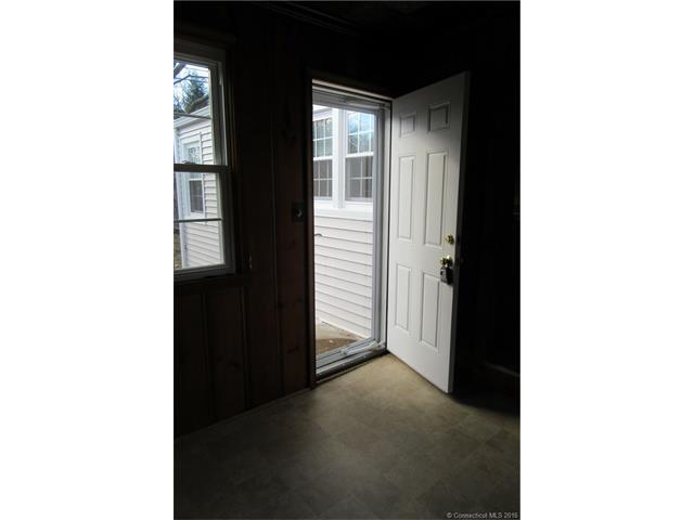 1319 N Broad St, Meriden, CT 06450