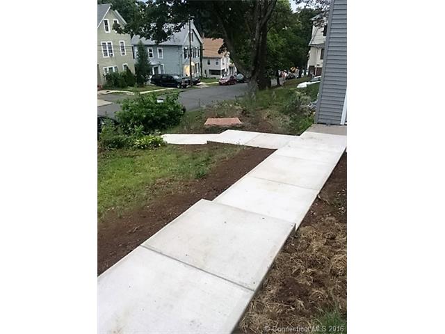 28 Summit St, Meriden, CT 06450