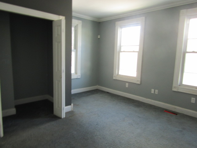 109 Ann StMeriden, CT, 06450New Haven County