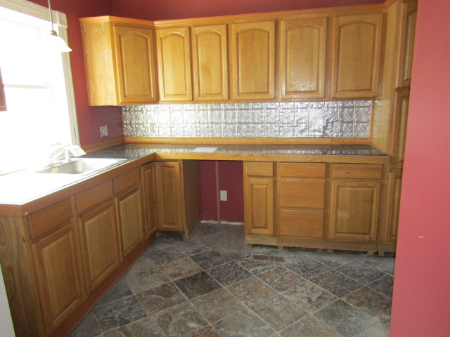 109 Ann StMeriden, CT, 06450New Haven County