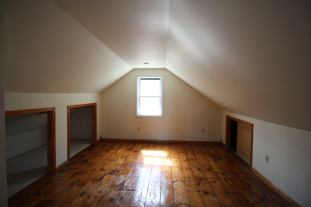 18 Cricket DriveMeriden, CT, 06450New Haven County