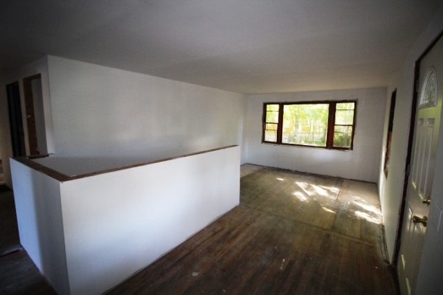 10 Artizan StMeriden, CT, 06450New Haven County