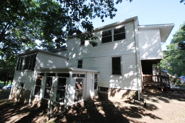 10 Artizan StMeriden, CT, 06450New Haven County