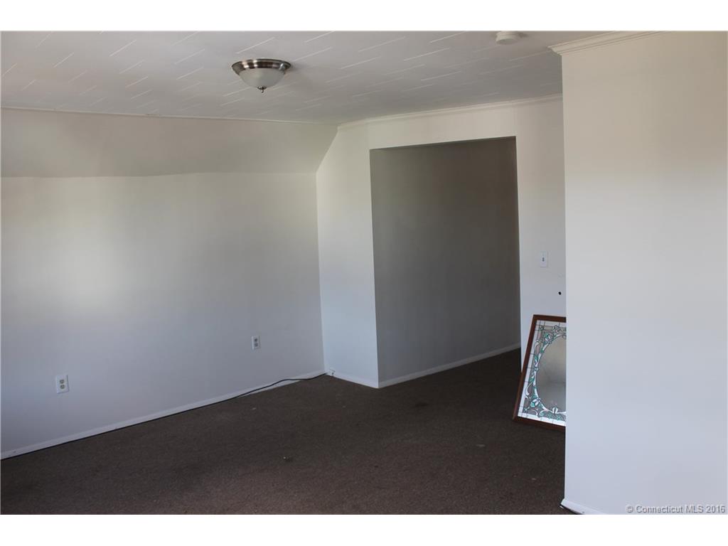 71 Randolph Ave, Meriden, CT 06451