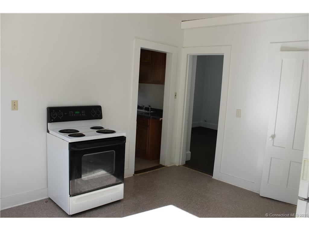 71 Randolph Ave, Meriden, CT 06451