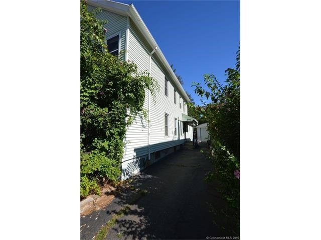 201Springdale Ave, Meriden, CT 06451