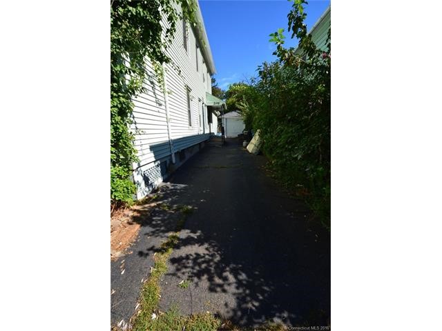 201Springdale Ave, Meriden, CT 06451